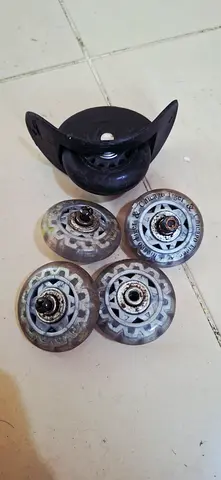 Skating wheels replacement