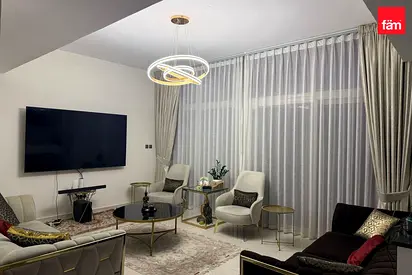 Single Row | Vacant | Huge Garden l En suites