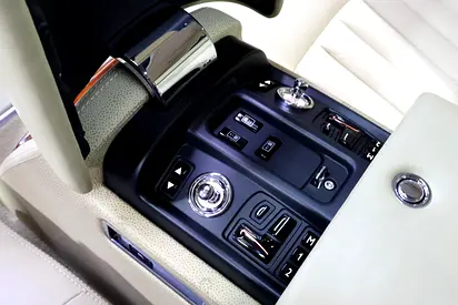 صورة مصغرة 11 لـ 2008 ROLLS-ROYCE PHANTOM