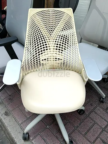 Herman Miller sayle chair for selling.fully loaded