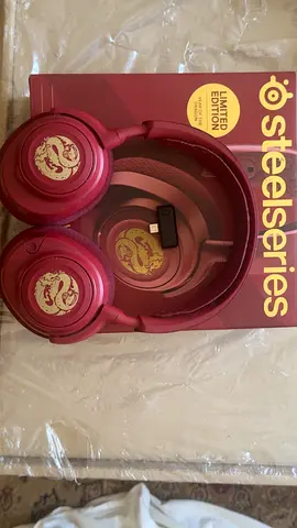 SteelSeries Arctis Nova 7 Wireless - Dragon Edition (Red) - Excellent Condition