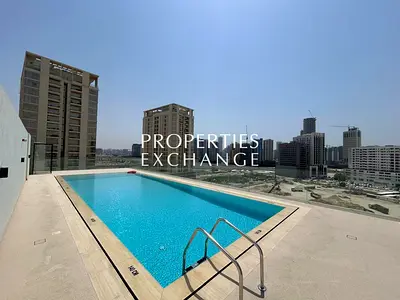 MODERN LIVING | POOL VIEW | EASY CONNECTIVITY