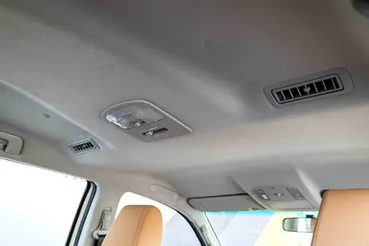 2022 Toyota FORTUNER 缩略图 18