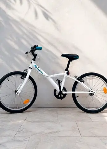 White Btwin 20-inch Hybrid Bike — Good Condition