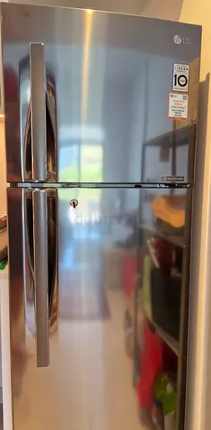 LG 308L Top-Freezer Fridge – Excellent Condition