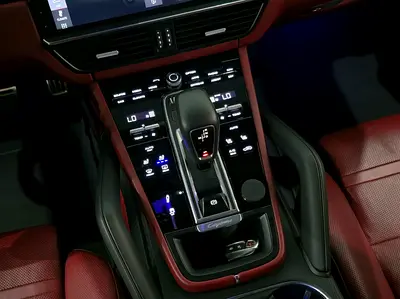 2019 Porsche CAYENNE — миниатюра 15