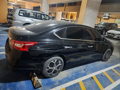 2019 Nissan SENTRA photo 6