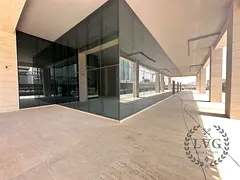 VACANT RETAIL SPACE / ACCESSIBLE / PRIME LOCATION