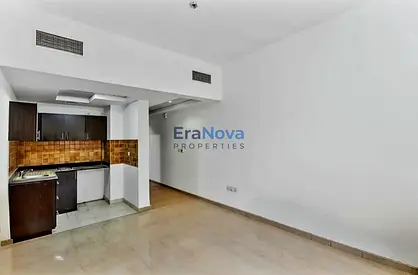 تصميم واسع | مفروشة بالكامل | موقع متميز