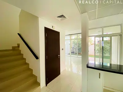 Corner 3 Bedrooms | Unfurnished | Bright Cluster | Ready To View