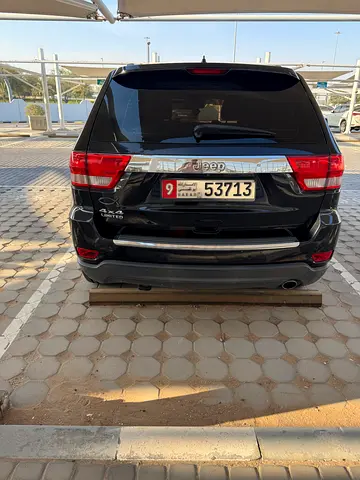 Jeep Grand Cherokee Limited 2012 | GCC Specs | Well Maintained