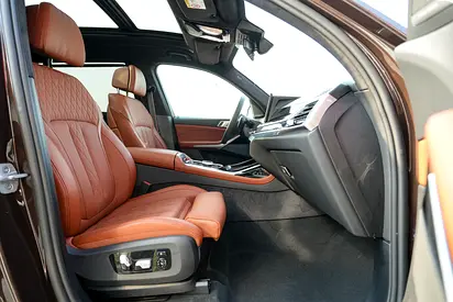 2026 BMW X7 thumbnail 12