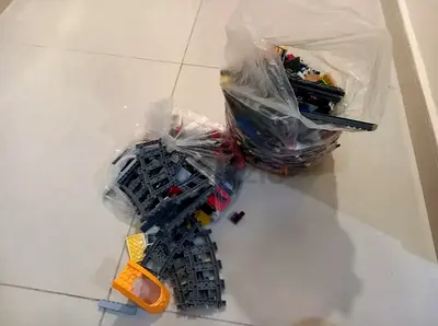Loose mixed building blocks and train track pieces - parts lot