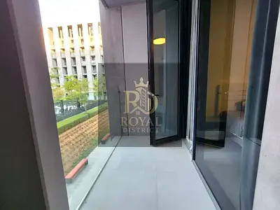 فرصة استثمارية لا تتكرر | ستوديو مفروش بالكامل مع شرفة كبيرة | إطلالة كاملة على المسبح | تصميم مودرن عصري | عائد استثماري مرتفع | موقع متميز