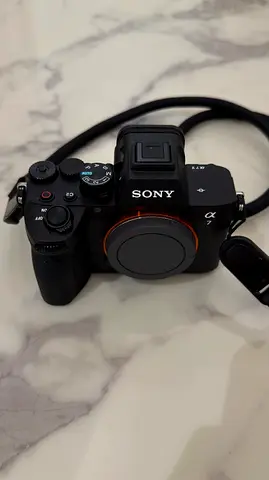 Sony A7 V للبيع | استخدام بسيط جداً | شبه جديدة
