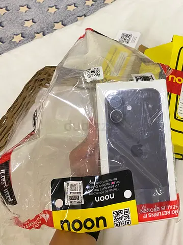 iPhone 16 Black 128GB International – Brand New & Sealed | AED 2,700