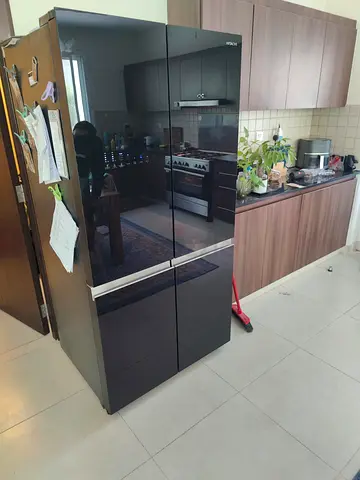 Hitachi 4 Door Refrigerator like new very good working new model no scratch no damage