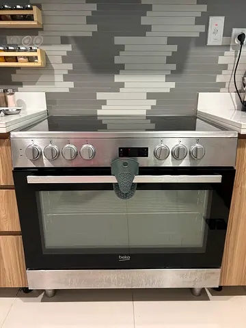 Beko 90cm electric cooker ceramic 1 year old