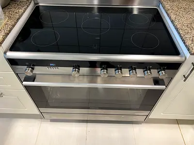 Siemens iQ700 series 5 hoobs Ceramic cooking Range ,90Cm DELIVERY + WARRANTY