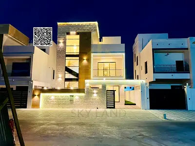 Villa for sale - 3 floors - Super deluxe finishing - In a good location - Freehold - Close to services