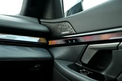BMW 5 Series 530i, миниатюра 11