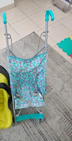 Lightweight umbrella stroller - compact fold, good condition
