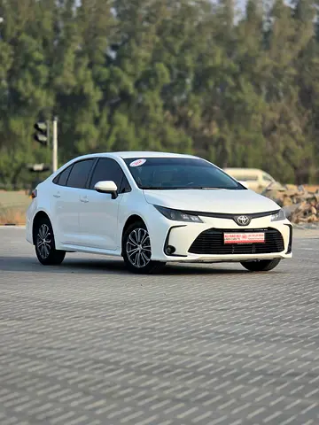 Toyota Corolla XLE, миниатюра 3