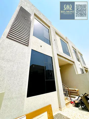 """BEST DEAL""5 MASTER BEDROOMS"SPACIOUS CORNER VILLA"HALL & MAJLIS"85,000 BEST PRICE FOR YEARLY RE