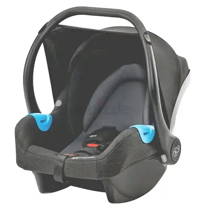 Infant rear-facing car seat / baby carrier (black) - good condition