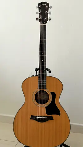 Taylor 114C acoustic guitar - excellent condition
