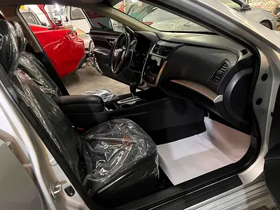 2017 Nissan ALTIMA thumbnail 13