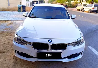 صورة مصغرة 2 لـ 2012 BMW 3-SERIES