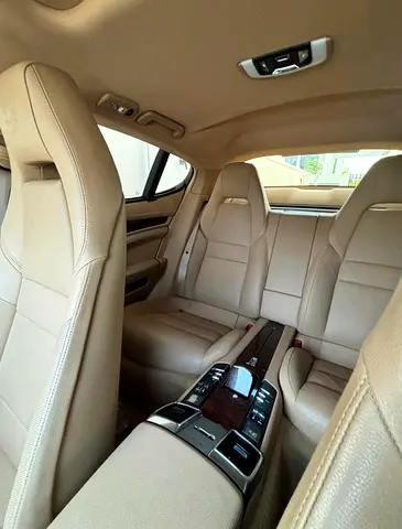 2013 Porsche PANAMERA — миниатюра 13