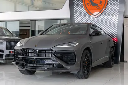 2026 Lamborghini URUS photo 3