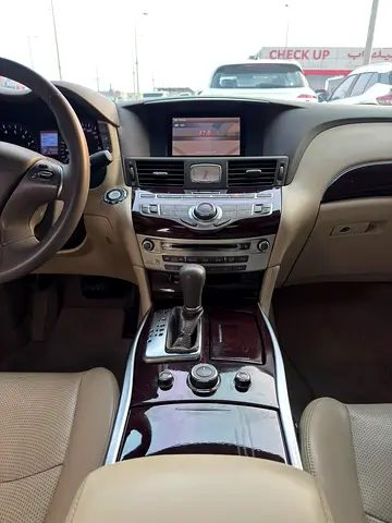 2014 Infiniti Q70 — фото 10