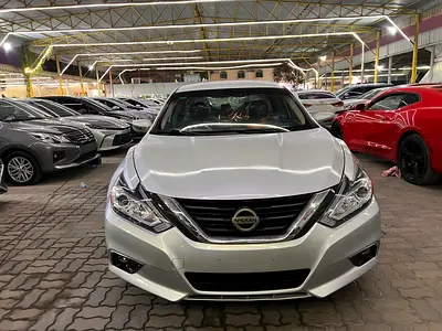 2017 Nissan ALTIMA thumbnail 5