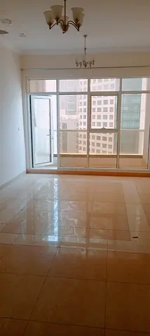 🏠 For Rent in Al Majaz 2 – Sharjah New and distinctive building located on Jamal Abdul Nasser Street, in an excellent location close to all essentia