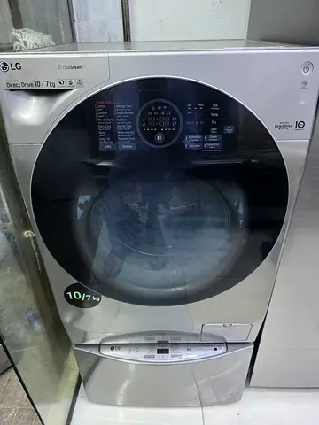 LG Duel Wash 10kg Washer 7kg dryer latest model excellent condition