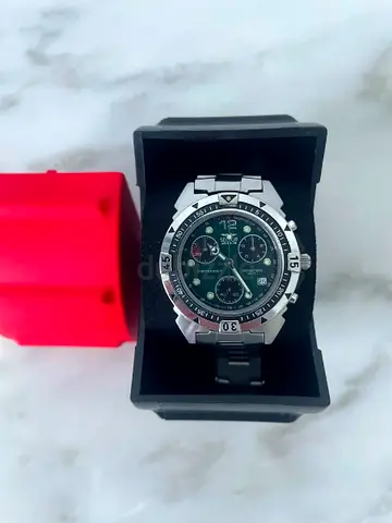SECTOR 203 WATCH WITH BOX - BEAUTIFUL WATCH / EXCELLENT CONDITION