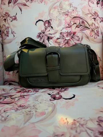 Steve Madden Small Green crossbody shoulder bag with adjustable strap