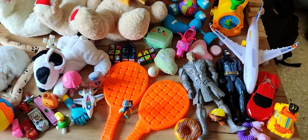 Toys ,big size teddy etc
