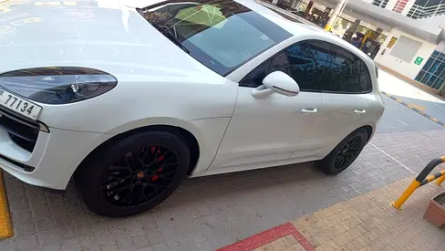 2021 Porsche MACAN photo 3
