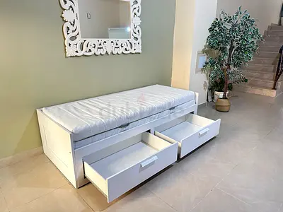 White Storage Daybed with Mattress and Pull-Out Drawers