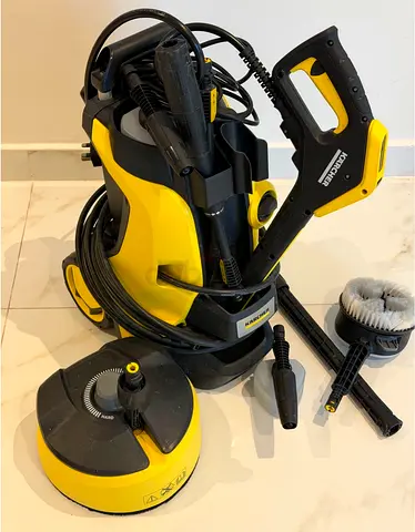 Kärcher K5 pressure washer with patio cleaner and accessories - perfect condition