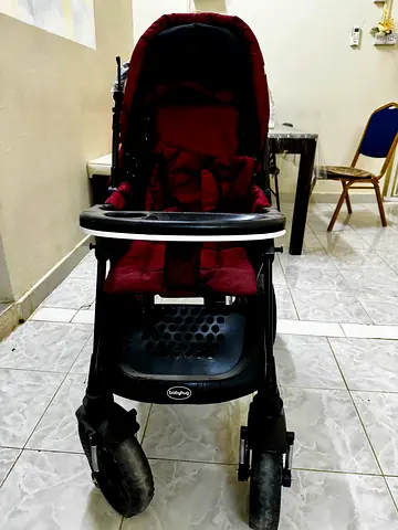 Babyhug stroller - used, good condition with snack tray