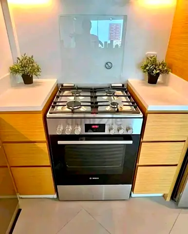 Free delivery Bosch freestanding top gas oven electric cooker 60 cm- good condition