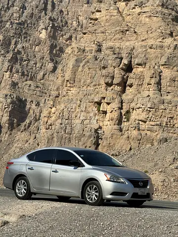 2013 Nissan SENTRA 照片 1