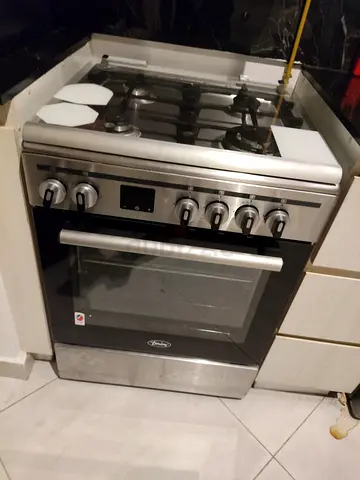 Incanto freestanding gas cooker with oven - good condition