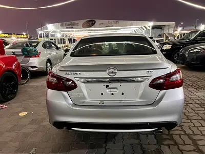 2017 Nissan ALTIMA thumbnail 8
