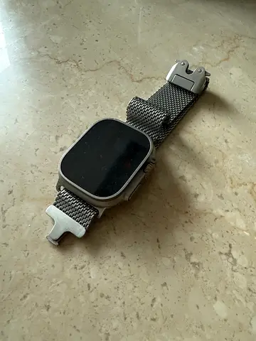 Apple Watch Ultra 49MM GPS LTE with 2 straps
